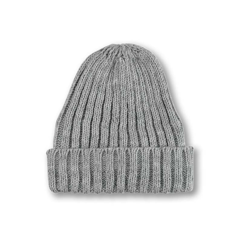 Reflexmössa från Tracker 6405. Ljusgråmelerad ribbstickad mössa med reflexgarn som gör att du syns riktigt bra på promenaden.