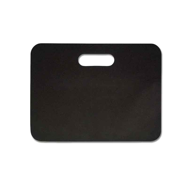 Ultralätt, isolerande och vattentätt sittunderlag med praktiskt handtag. Hög kvalité och mycket slitstarkt både avseende material och tryck. Finns blå, orange och svart.